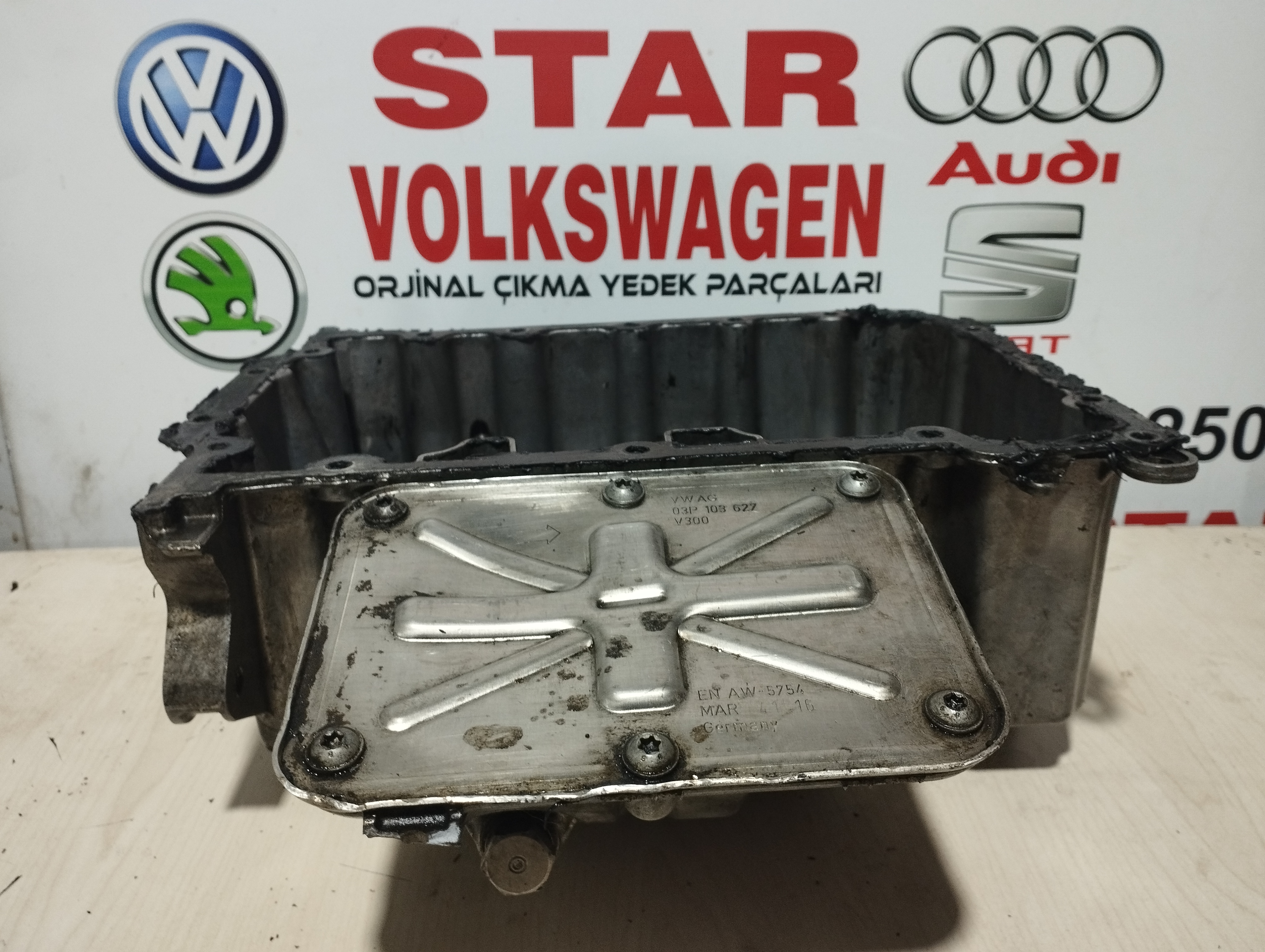 1.2 tdi cfw motor çıkma yağ karteri 03p103603a 1.2 cfw motor ve parçaları elimizde mevcuttur her ile ilçeye aynı gün kargo star Volkswagen çıkma parça