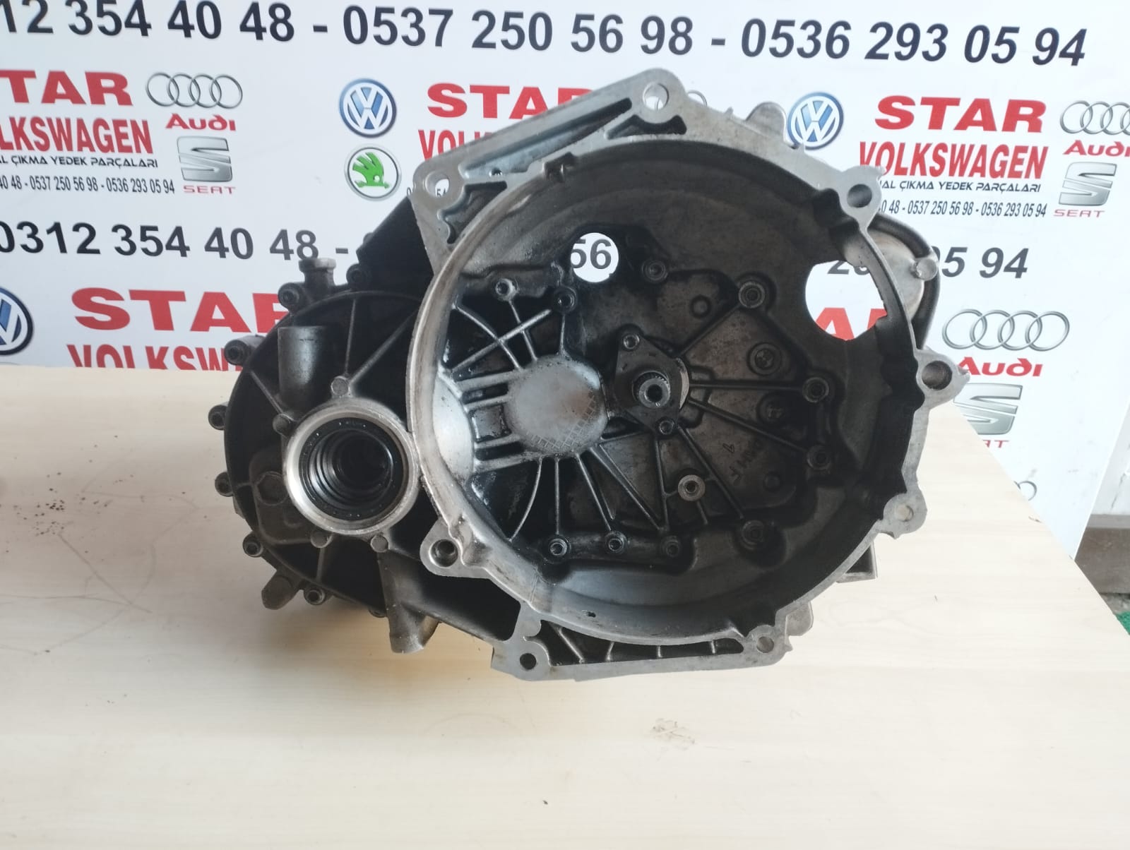 PASSAT 1.6 BSE MOTOR 5 İLERİ MANUEL ORJİNAL ÇIKMA ŞANZIMAN B6 PASSAT ÇIKMA PARÇA VOLKSWAGEN ÇIKMA ŞANZIMAN VOLKSWAGEN ÇIKMA PARÇA STAR VOLKSWAGEN