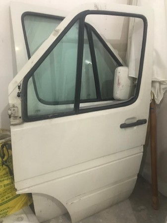 VOLKSWAGEN LT35 ÇIKMA SAĞ SOL ÖN KAPI