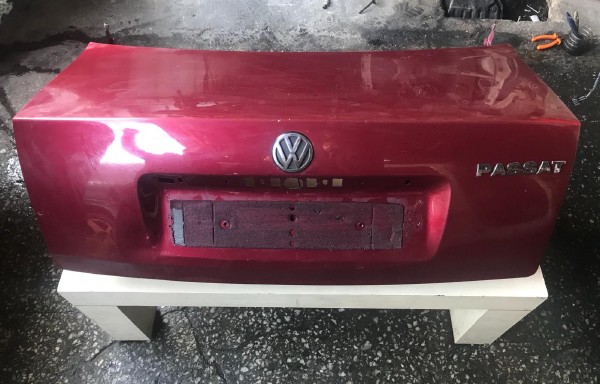 VOLKSWAGEN PASSAT B5 ÇIKMA BAGAJ KAPAĞI